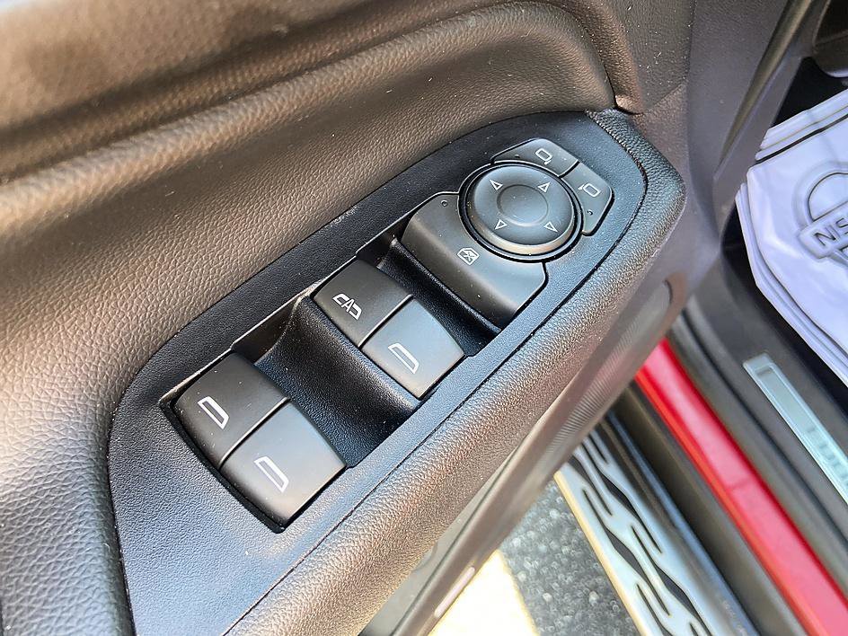 Used 2019 Cajun Red Tintcoat Chevrolet Premier image 12