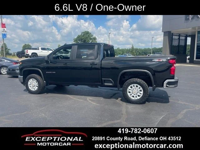 Used 2024 Black Chevrolet LT image 3