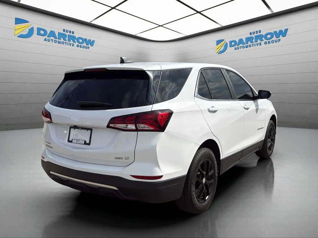 Used 2022 White Chevrolet LT image 5