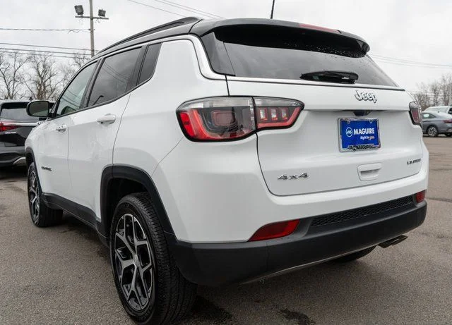 Used 2022 White Jeep Limited image 8