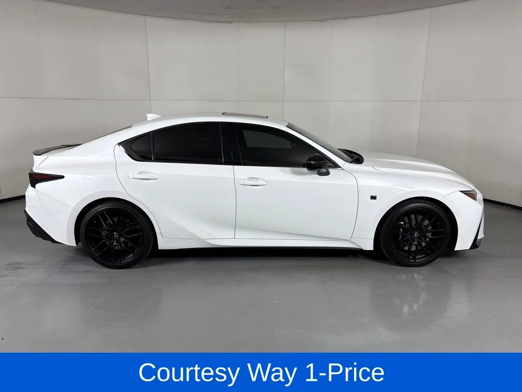 Used 2024 White Lexus 500 F SPORT Performance Premium image 12