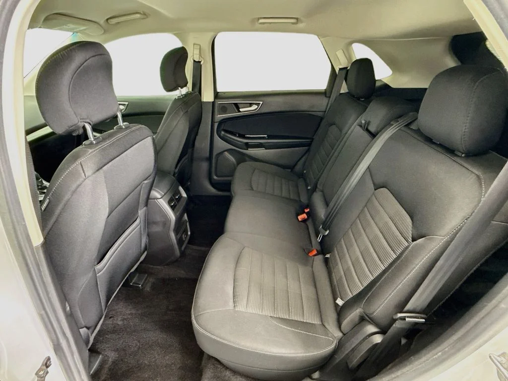 Used 2016 White Ford SEL image 19
