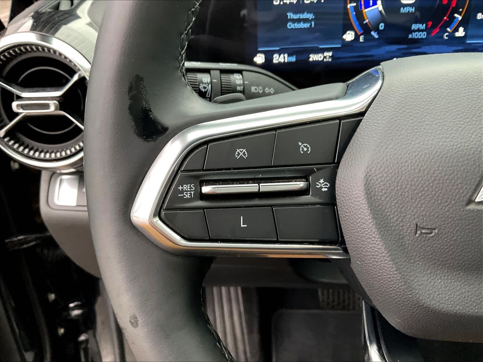 2025 Chevrolet Equinox LT - Photo 13