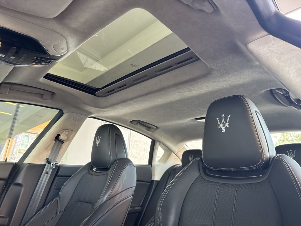 Certified Used 2022 Bianco Maserati Modena image 25