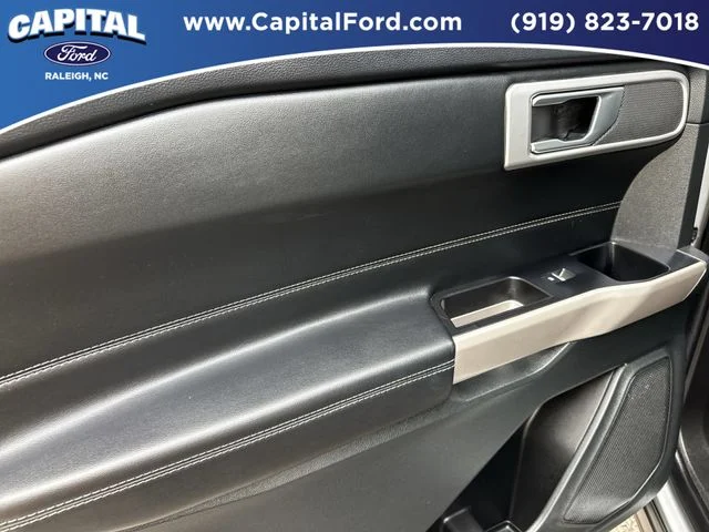 Used 2023 Silver Ford XLT image 17