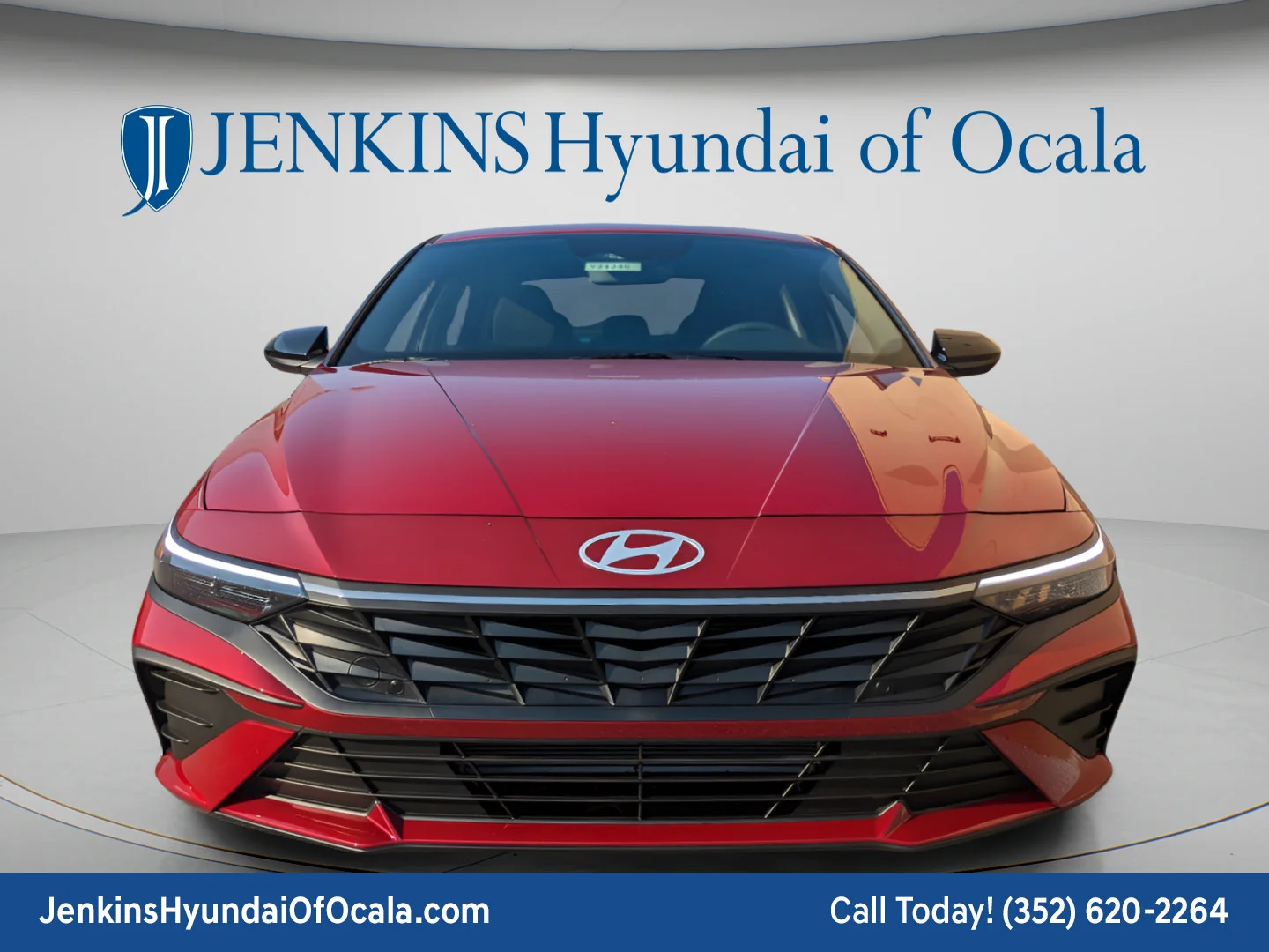 Used 2025 Ultimate Red Hyundai SEL Convenience image 8