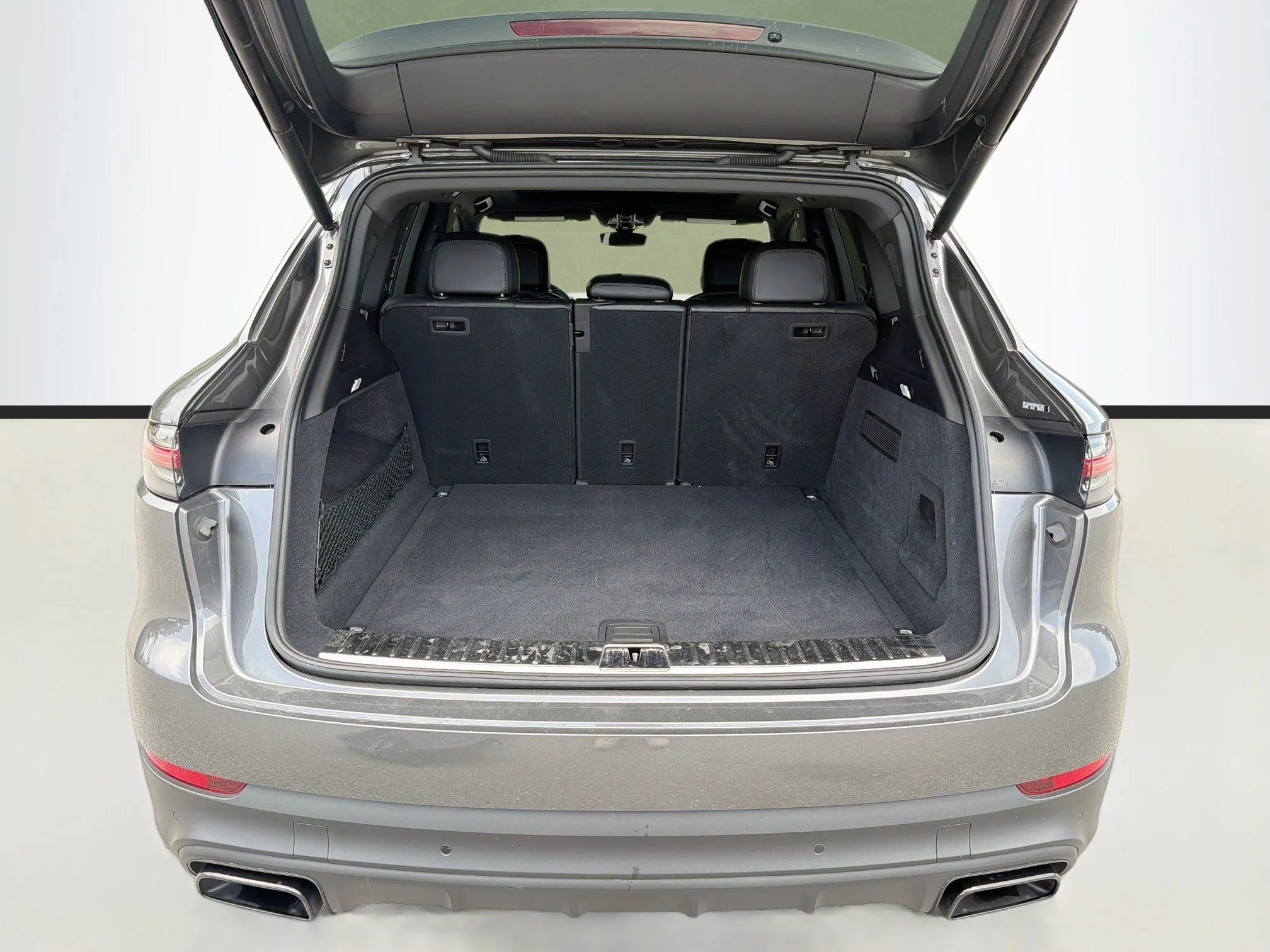 Used 2023 Chalk Porsche Platinum Edition image 12
