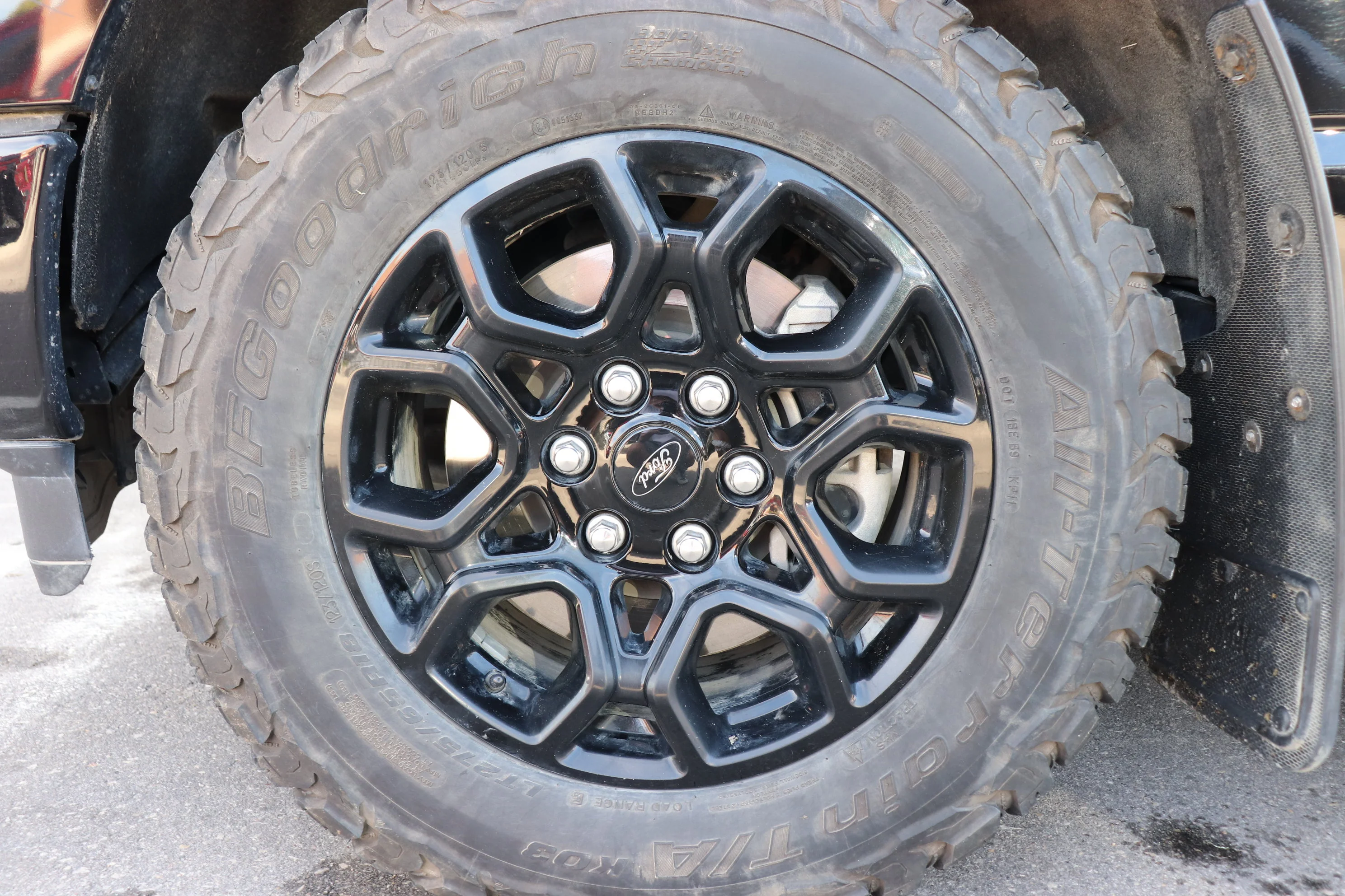 Used 2024  Ford XLT 4WD SuperCrew 5.5