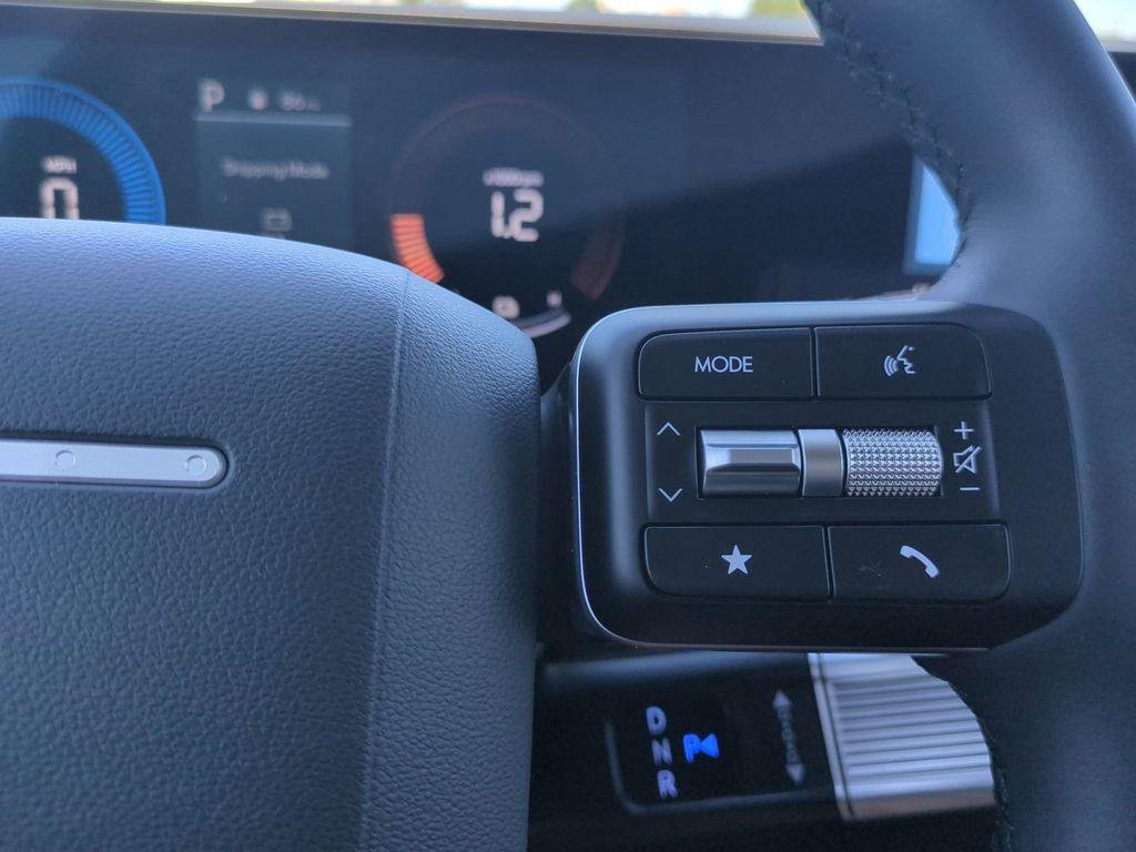 New 2026 Black Hyundai SEL image 34