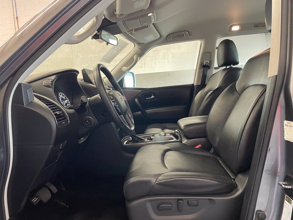 Used 2022 Gray Nissan SV image 10