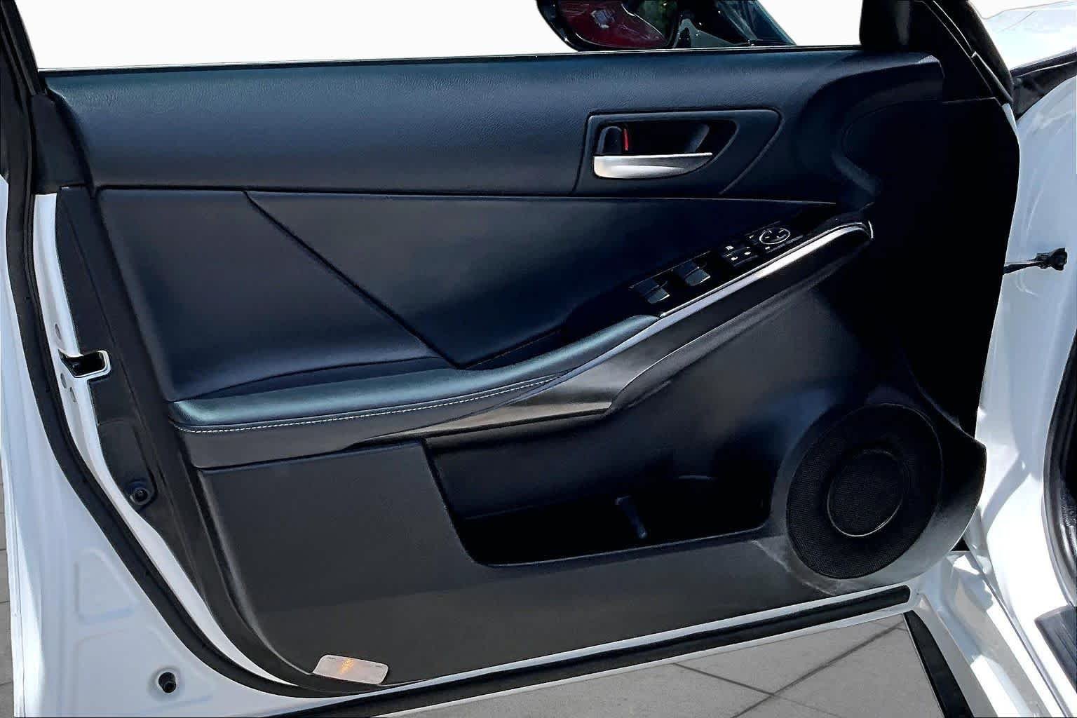 Used 2025 Ultra White Lexus F SPORT Design image 26