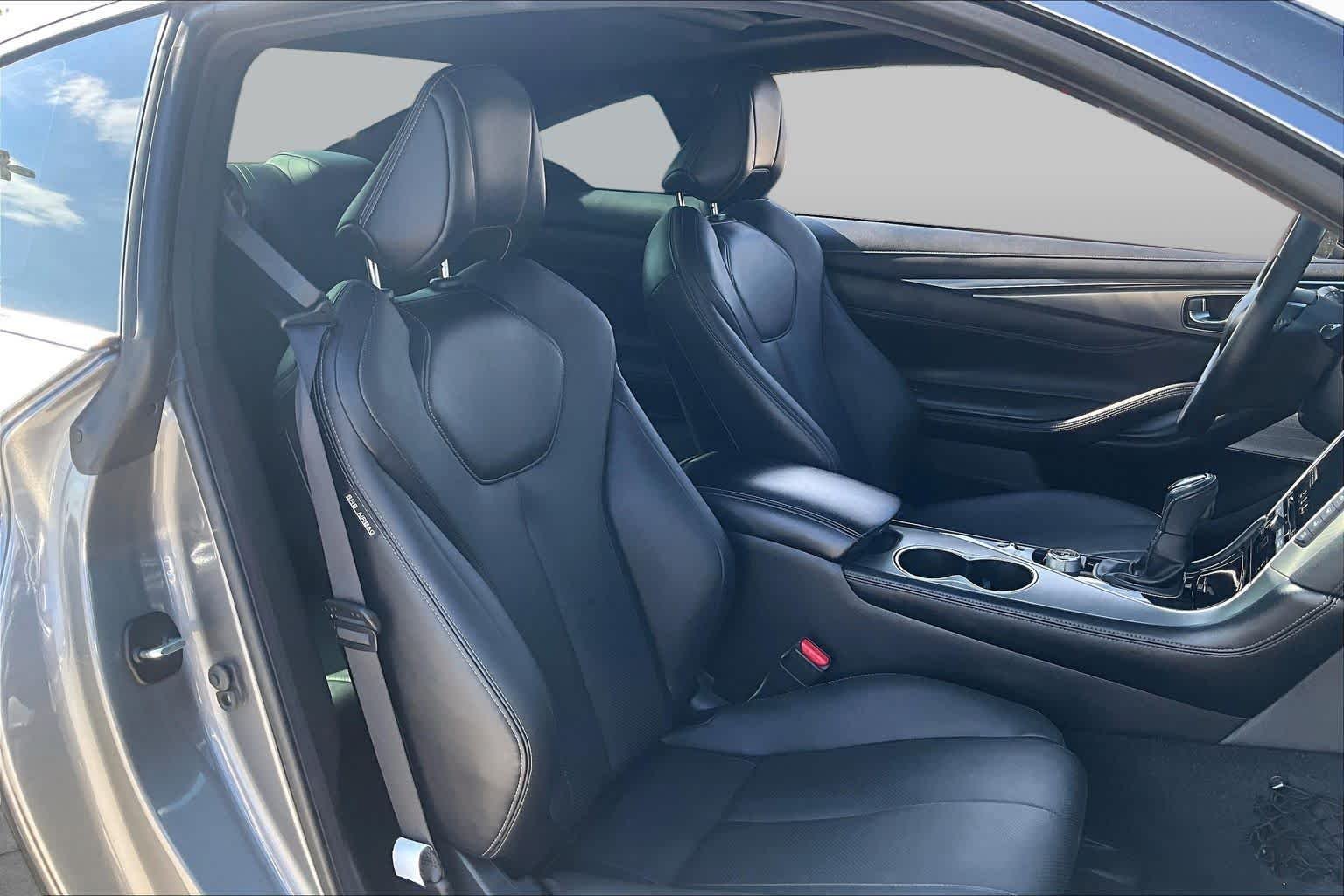 Used 2022 Graphite Shadow INFINITI LUXE image 7