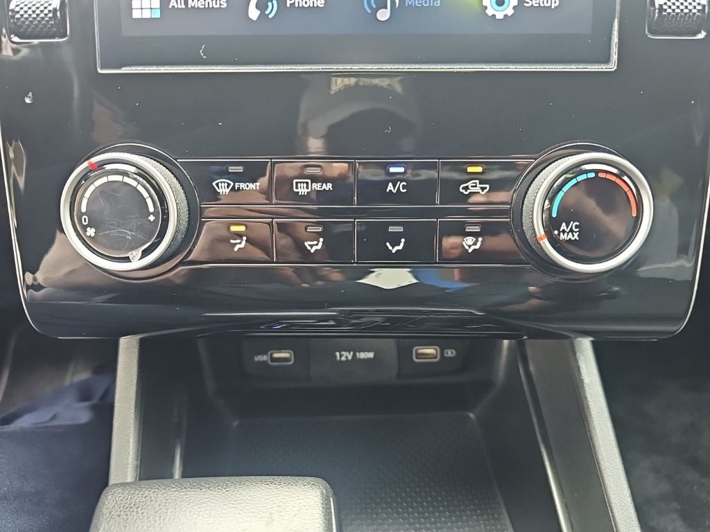 Used 2022 Green Hyundai SEL image 19