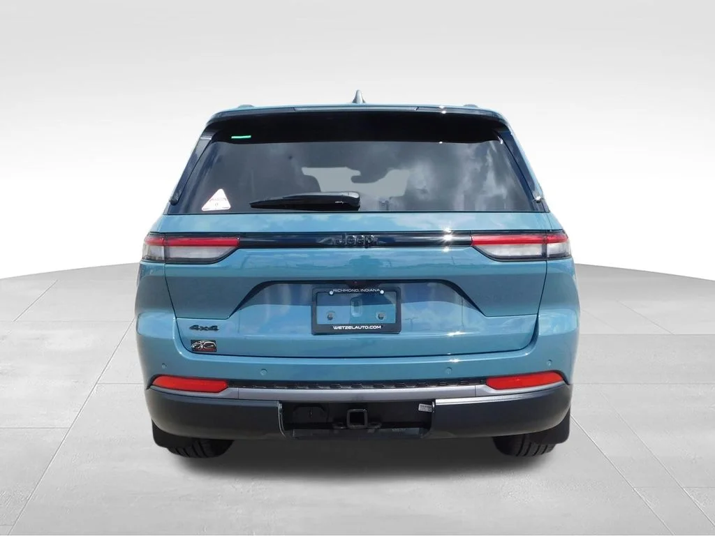 Used 2026 Steel Blue Jeep Limited image 4