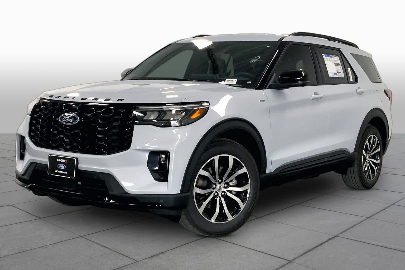 New 2026 Space White Metallic Ford ST-Line image 20