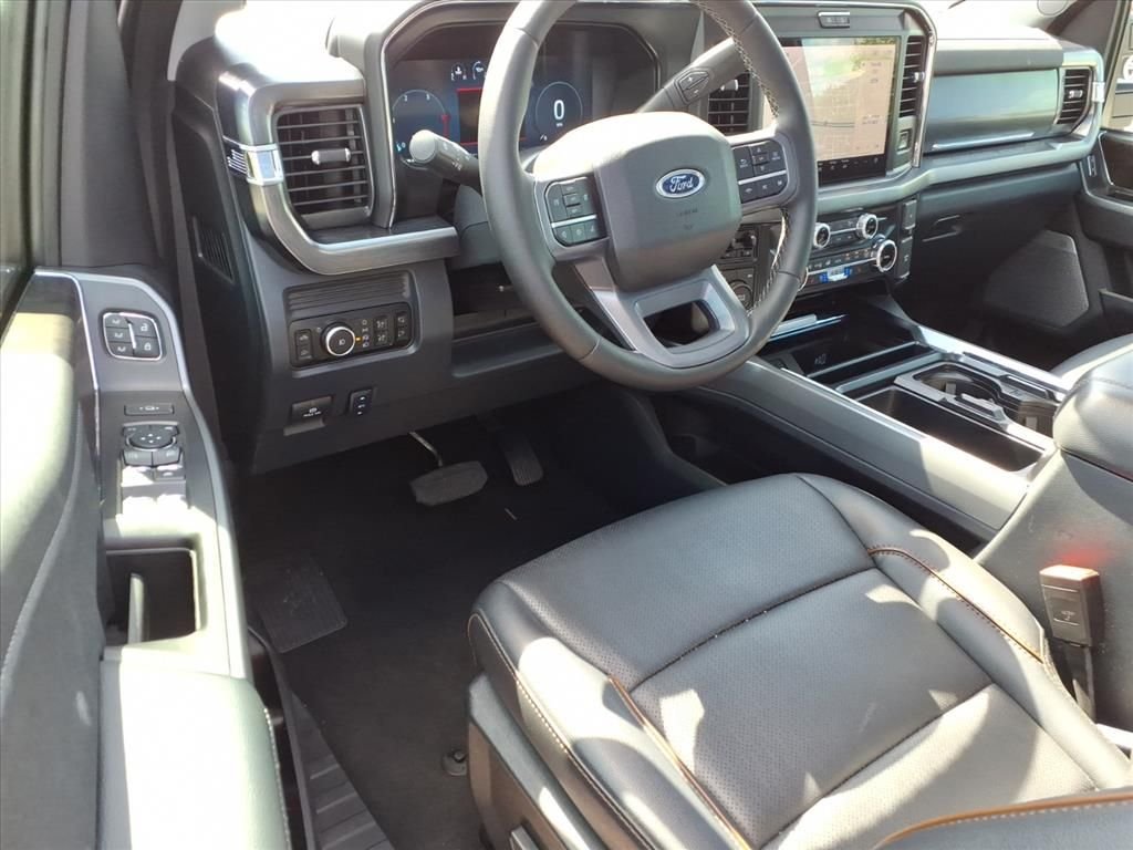 Used 2025 Gray Ford Lariat image 18