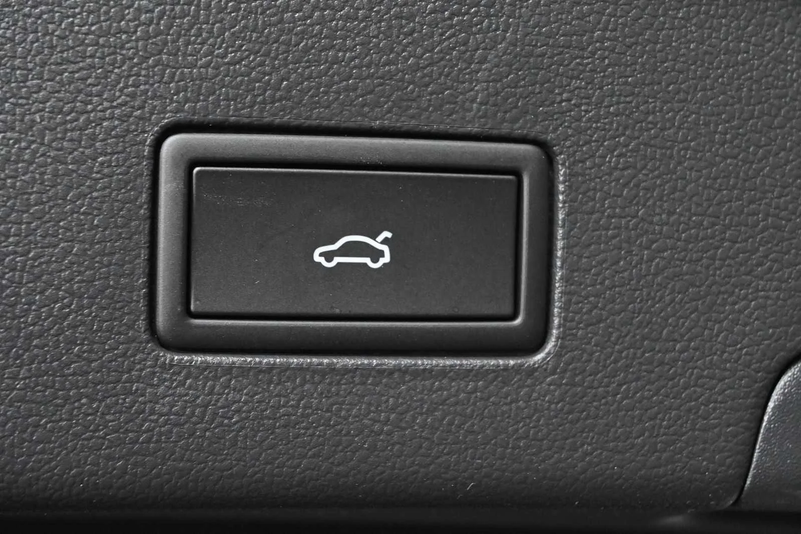 New 2026 opal white pearl Volkswagen 2.0T SEL Premium R-Line image 10
