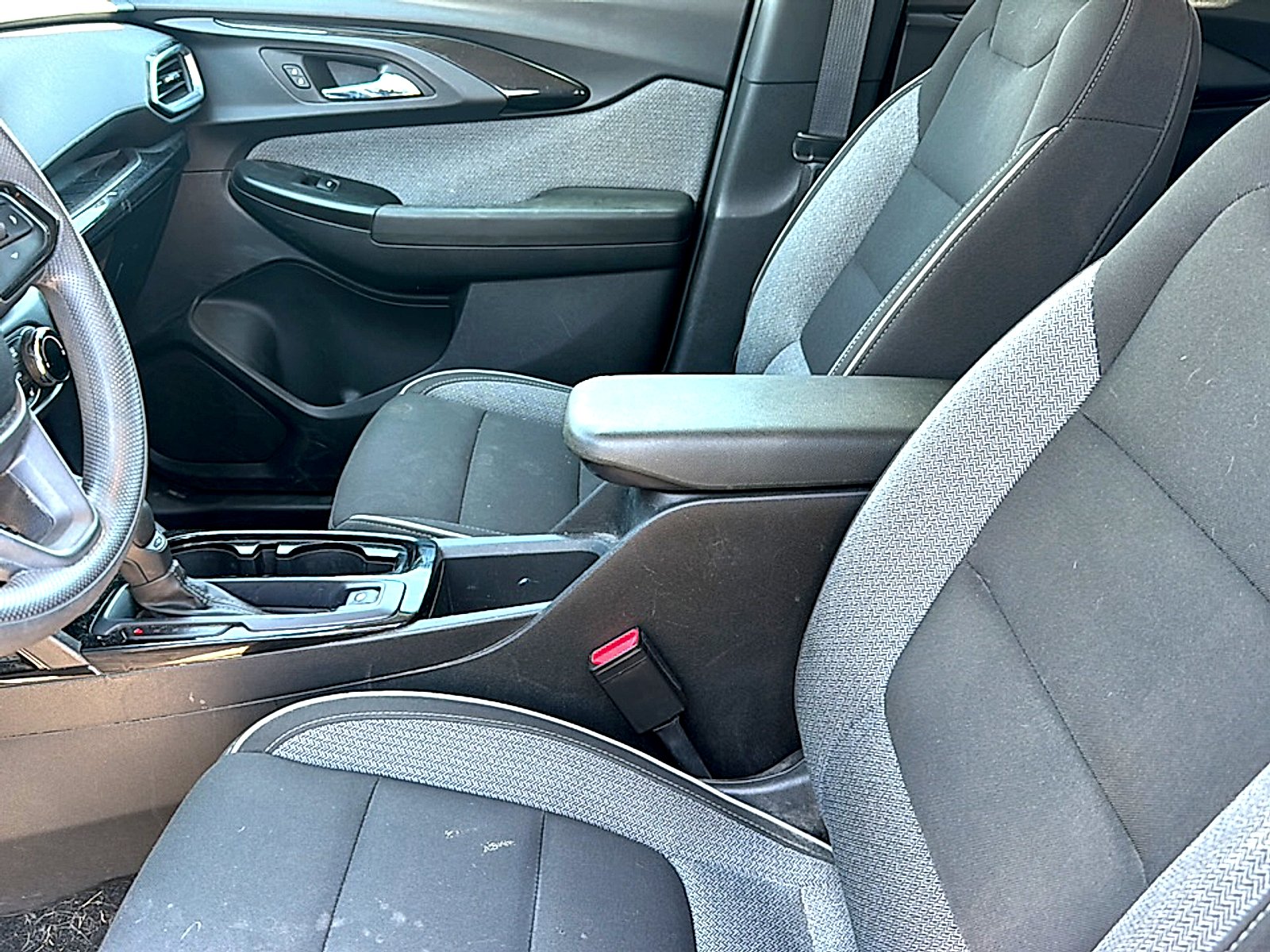 Used 2022 Mosaic Black Metallic Chevrolet FWD LT image 6