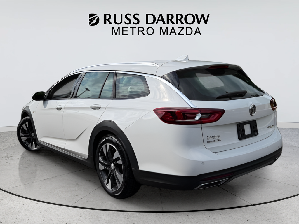 Used 2018 White Buick Essence image 3