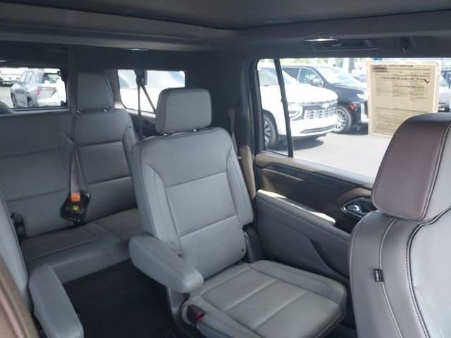Used 2023 White GMC SLT image 14