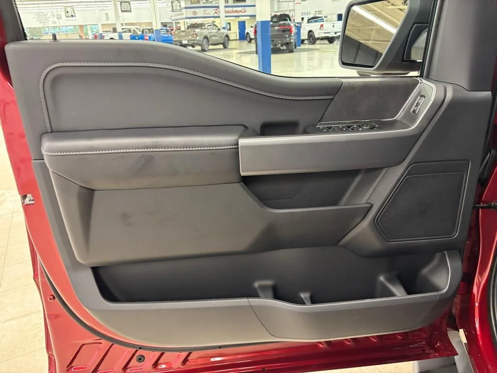 New 2026 Ruby Red Metallic Tinted Clearcoat Ford XLT image 7