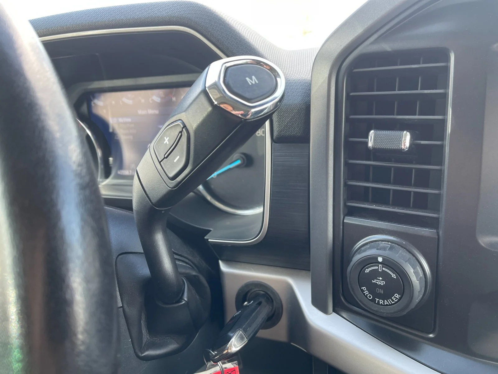 Used 2021 White Ford XLT image 23