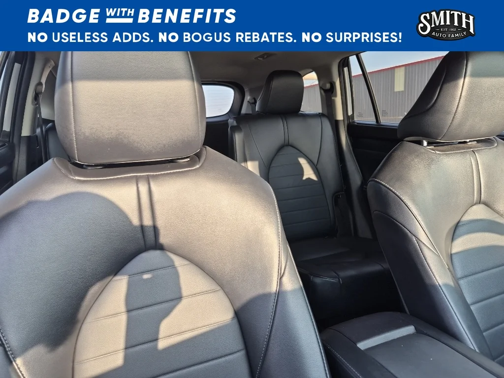 Used 2022 Celestial Silver Metallic Toyota XLE image 11