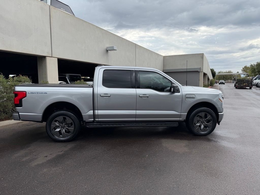Used 2023 Silver Ford XLT image 5