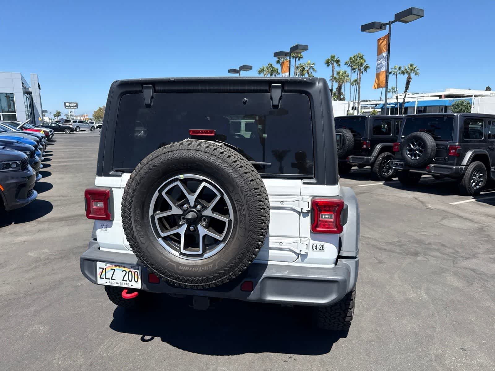 Used 2024 Bright White Clearcoat Jeep Rubicon image 15