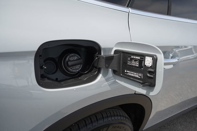 New 2026 MANUFAKTUR Alpine Grey Mercedes-Benz GLC 300 image 39
