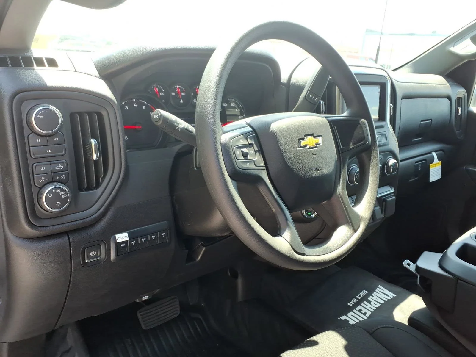 New 2026 Summit White Chevrolet Work Truck image 6