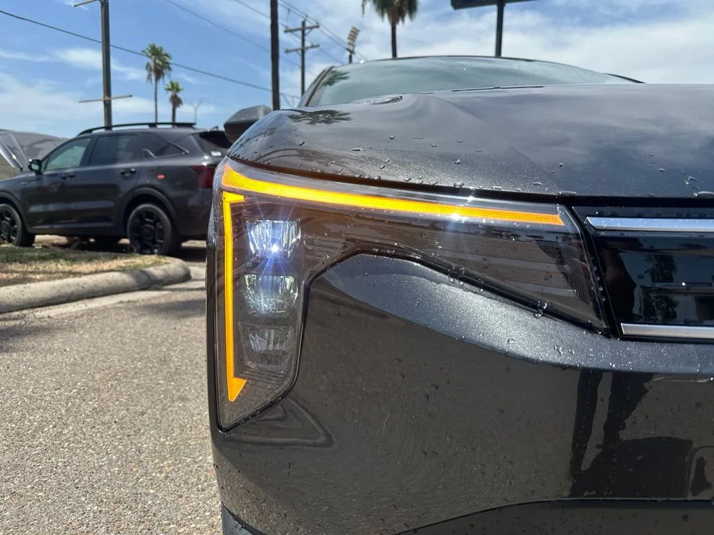 New 2026 Gray Kia EX image 3