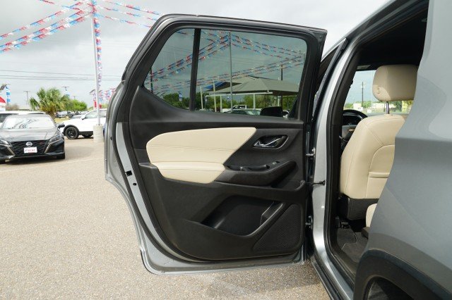 Used 2023 Sterling Gray Metallic Chevrolet LT Cloth image 19