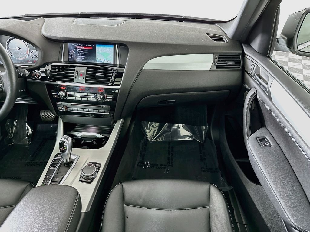 Used 2016 Glacier Silver Metallic BMW xDrive28d image 26