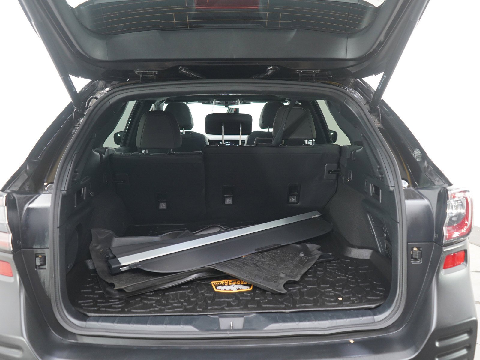 Used 2024 Crystal Black Pearl Subaru Wilderness image 16