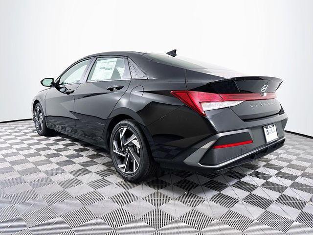 New 2025 Black Hyundai SEL Sport image 3