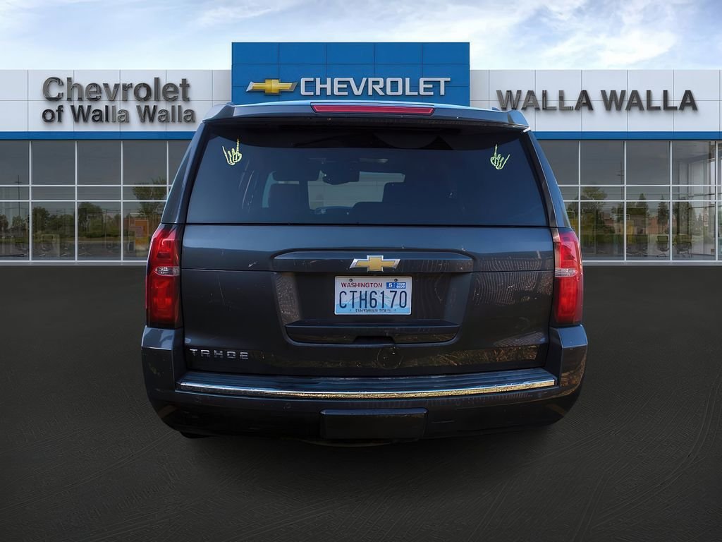 2015 Chevrolet Tahoe LTZ photo 3