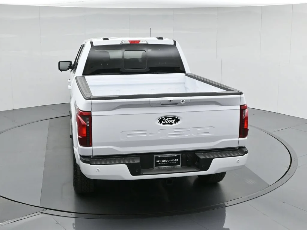 New 2026 White Ford XLT image 43