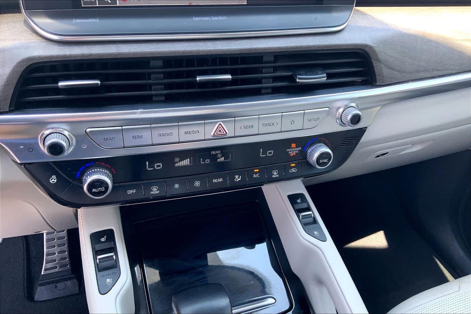 Used 2022 Glacial White Pearl Kia SX image 35