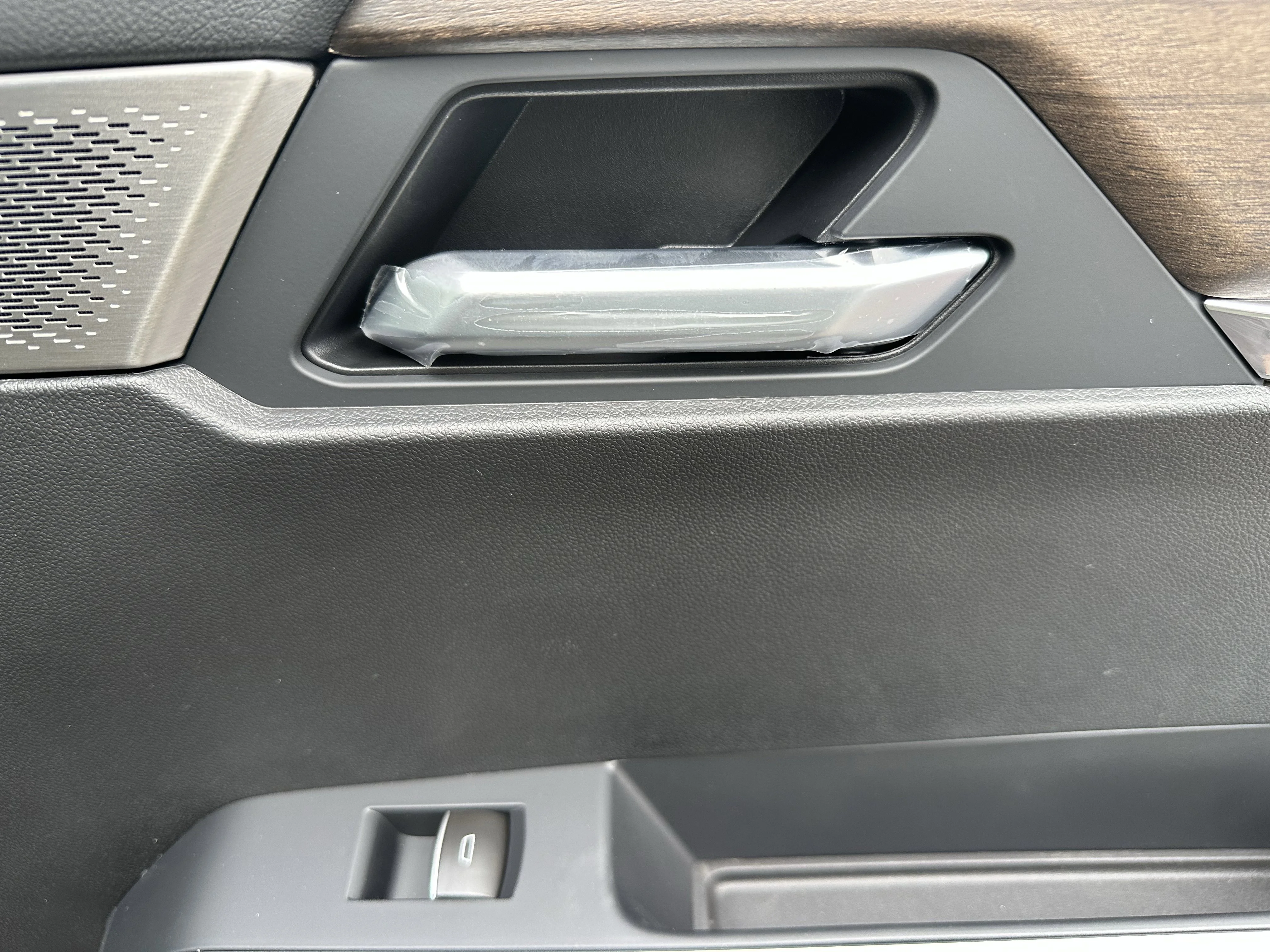 New 2026 Ebony Twilight Metallic GMC Denali Ultimate image 21