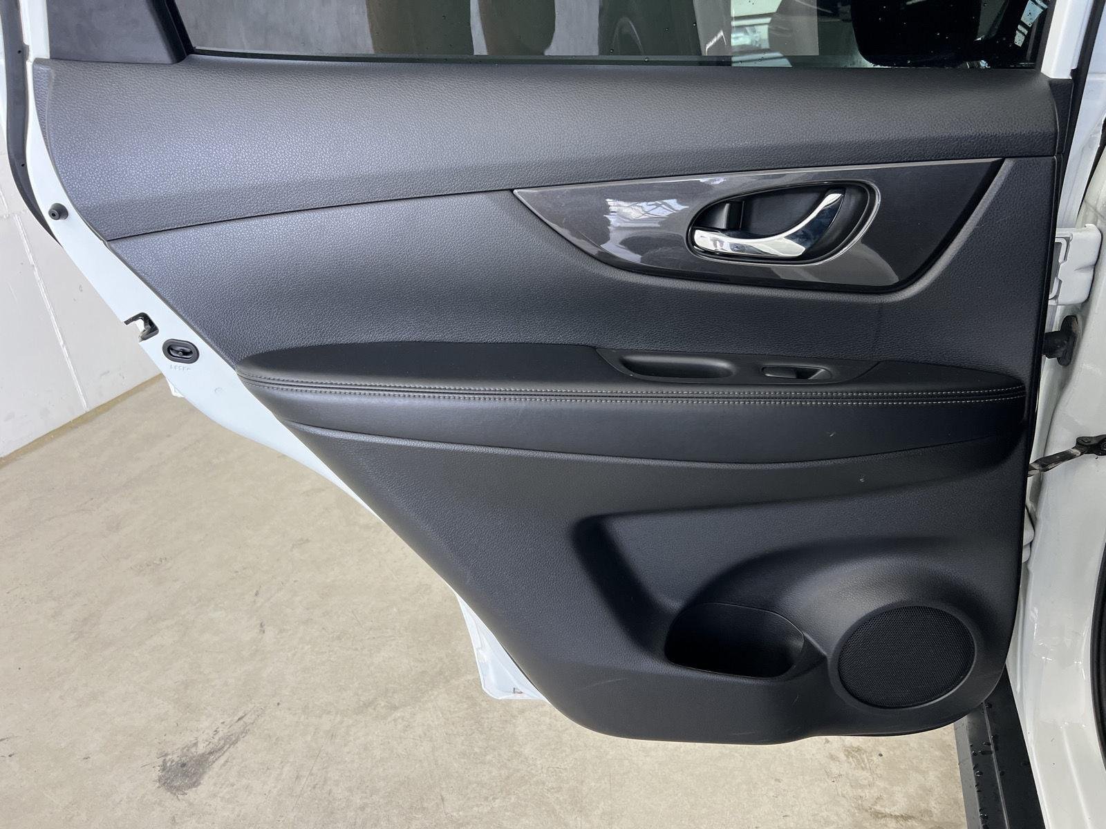 2020 Nissan Rogue SV - Photo 22