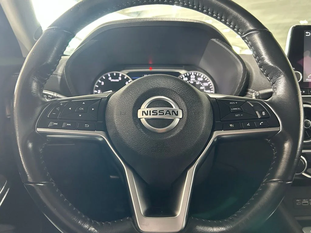 Used 2022 Aspen White TriCoat Pearl Nissan SV image 26