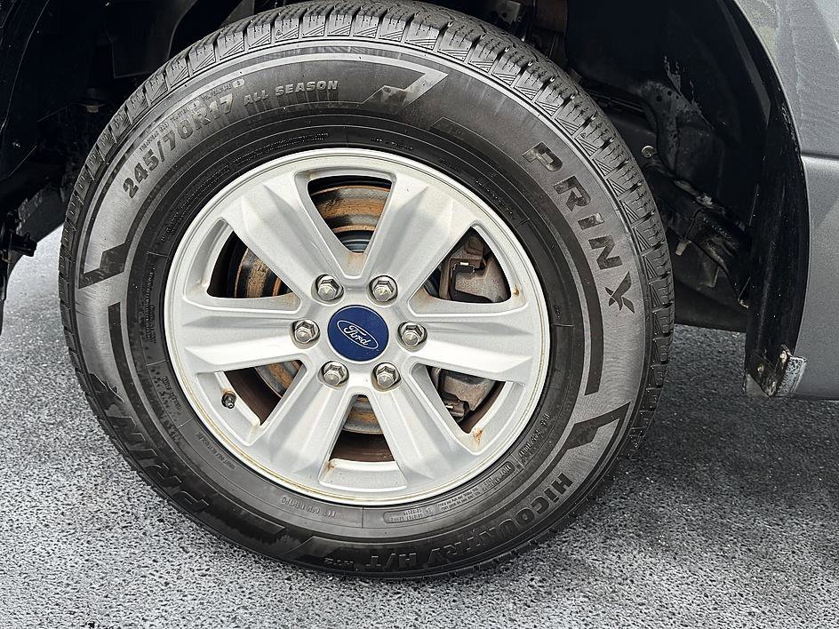 Used 2016 Magnetic Ford XL image 8