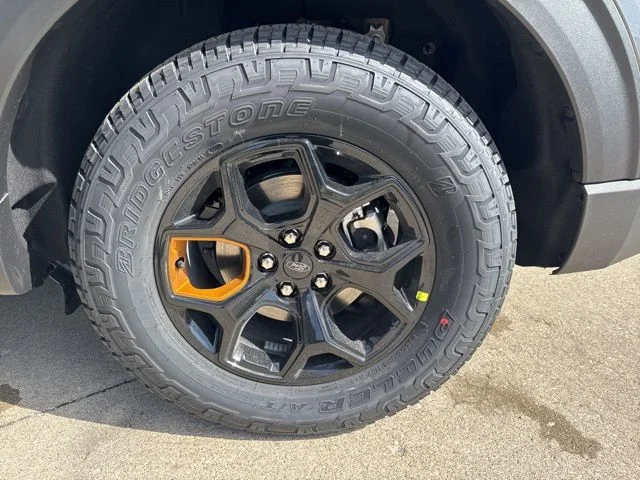 New 2026 Carbonized Gray Metallic Ford Tremor® image 9