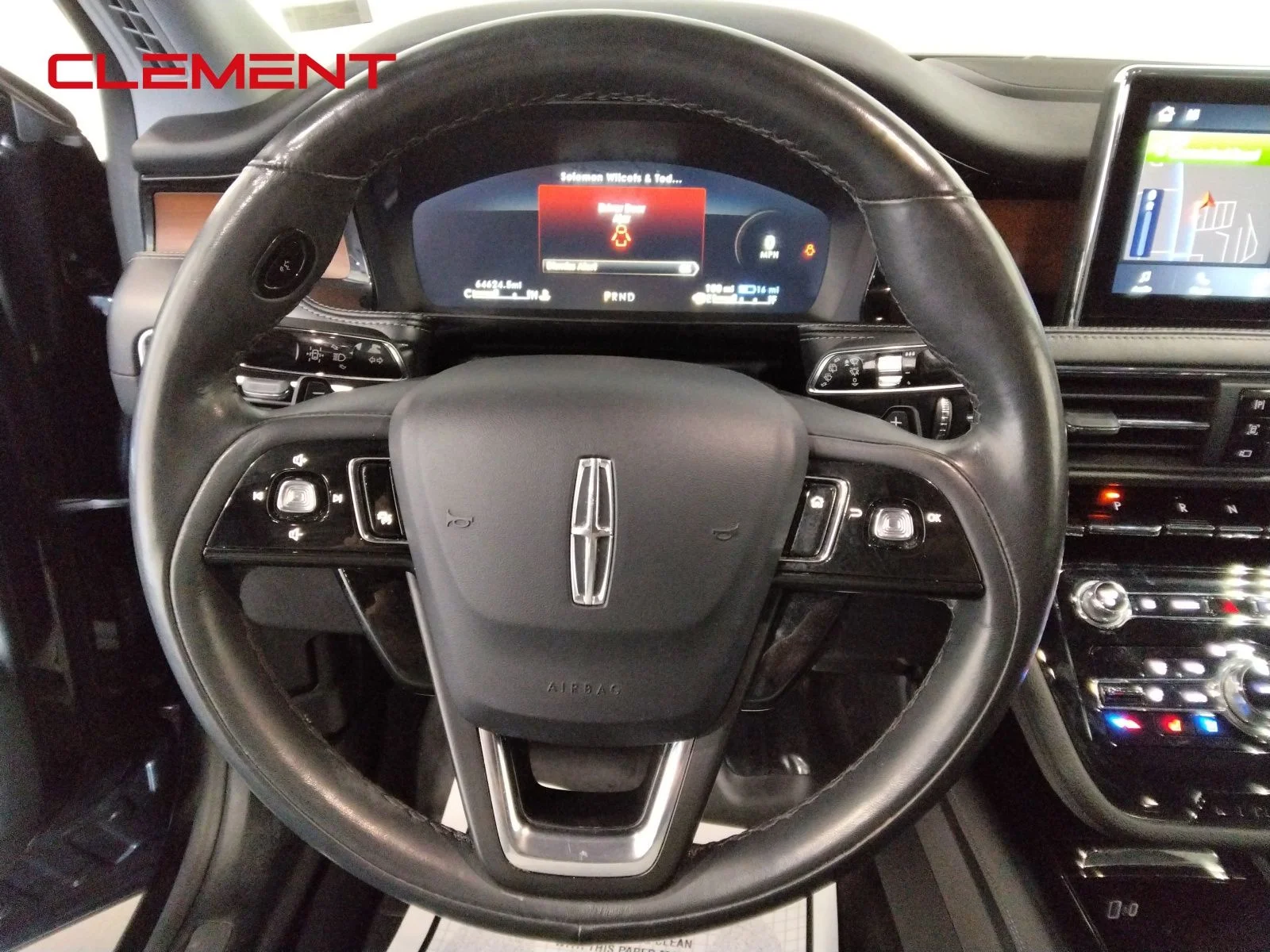 Used 2021 Black Lincoln Grand Touring image 12