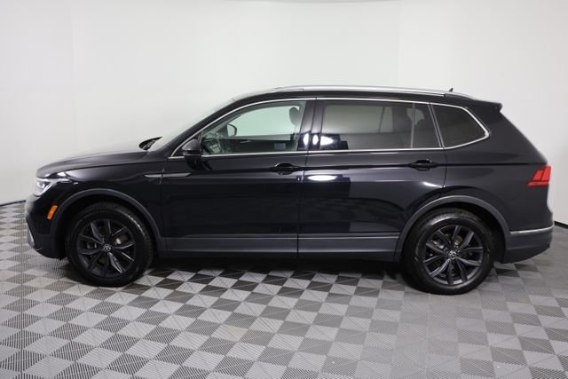 Used 2024 Black Volkswagen 2.0T SE image 5