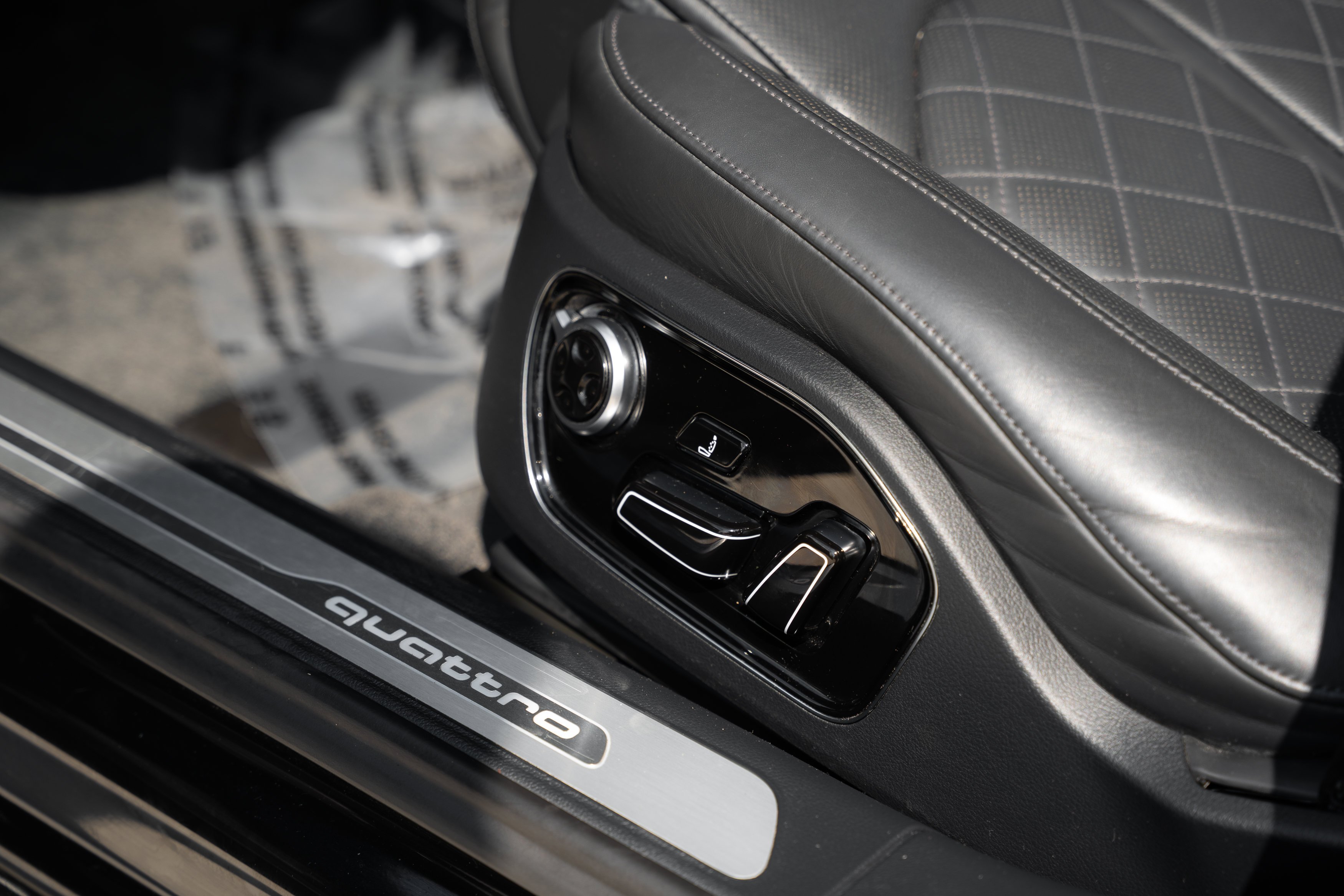 Used 2017 Mythos Black Metallic Audi Sport image 20