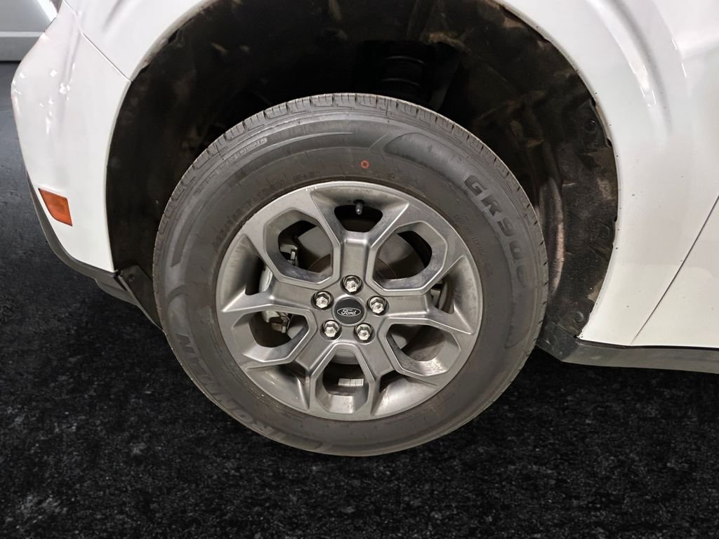 Used 2022 White Ford XLT image 27