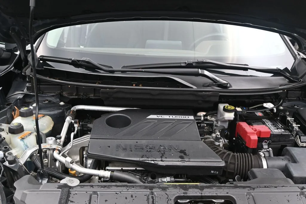 Used 2023 Black Nissan S image 22