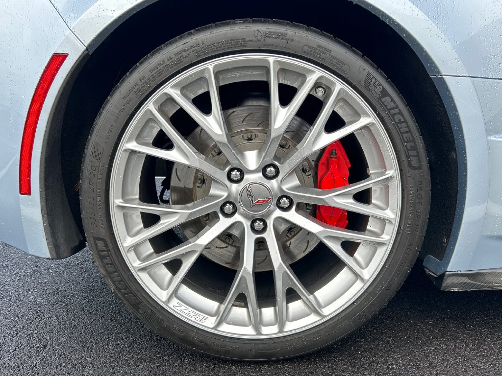 Used 2017 Blue Chevrolet Z06 image 29